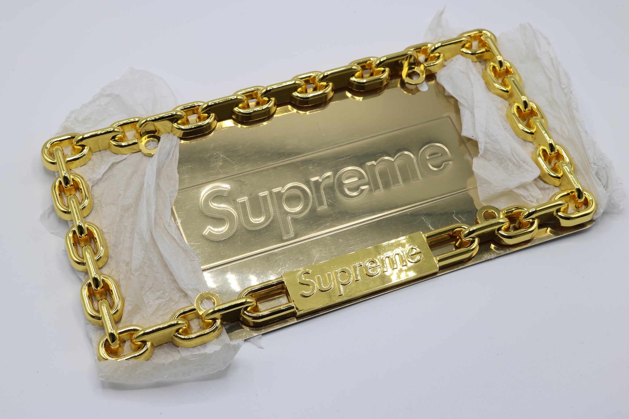 Supreme Gold Chain License Plate Frame – baytotheworld
